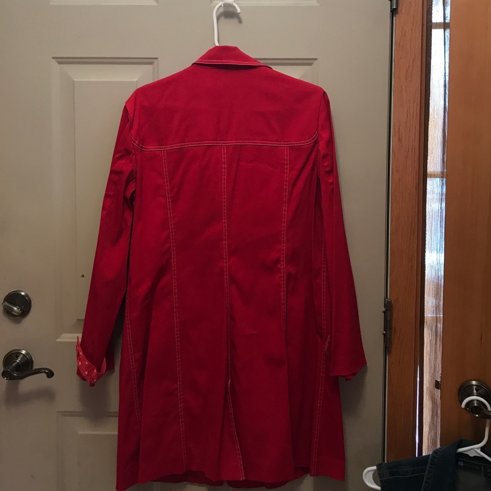 Red Raincoat - Picture 2 of 2